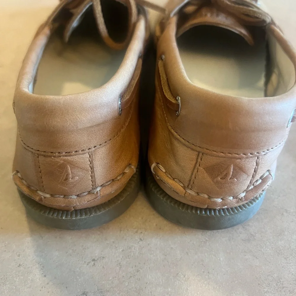 Women's Brown Leather Boat Shoes - Classic Lace-Up